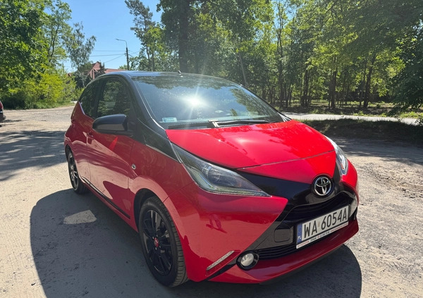 Toyota Aygo cena 37500 przebieg: 81000, rok produkcji 2017 z Warszawa małe 79